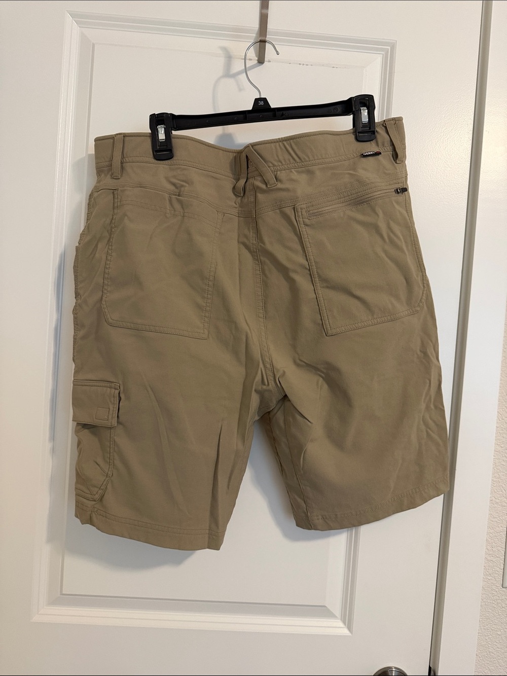 Gerry Weber Men's Cargo Shorts in Olive-Tan - Picture 3 of 4